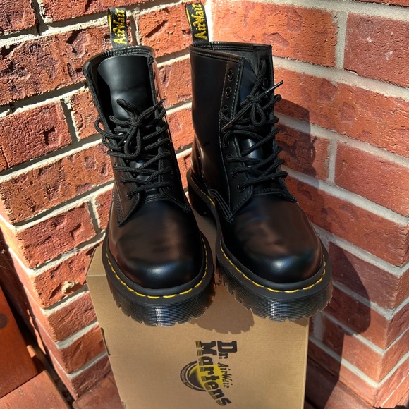SOLD New Dr. Martens 1460 Bex women’s size 7 - Picture 7 of 8